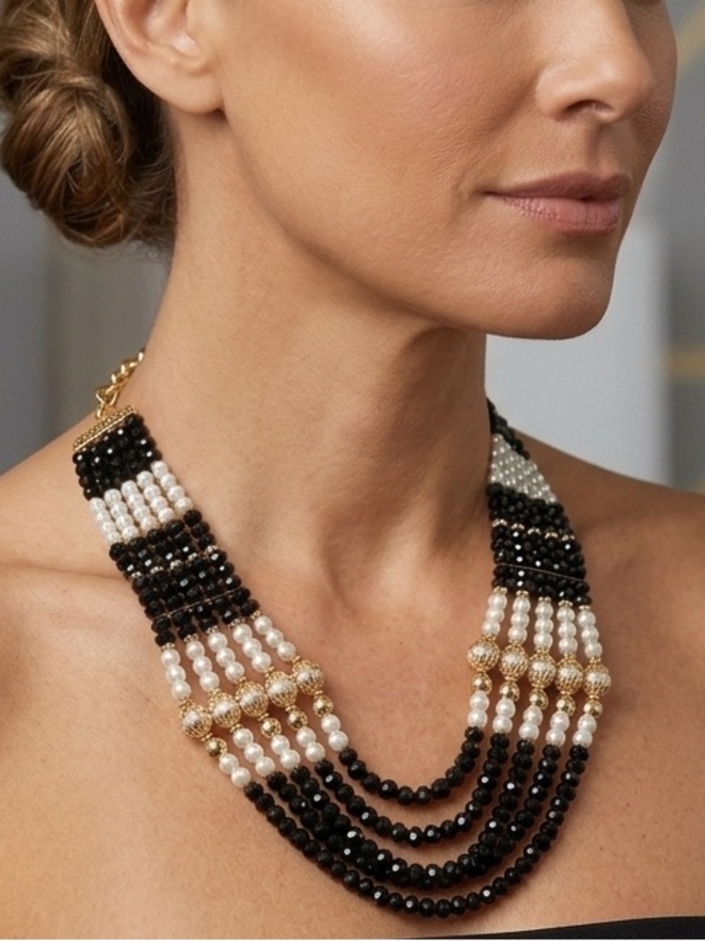 Elegant Black and Gold Beaded Necklace